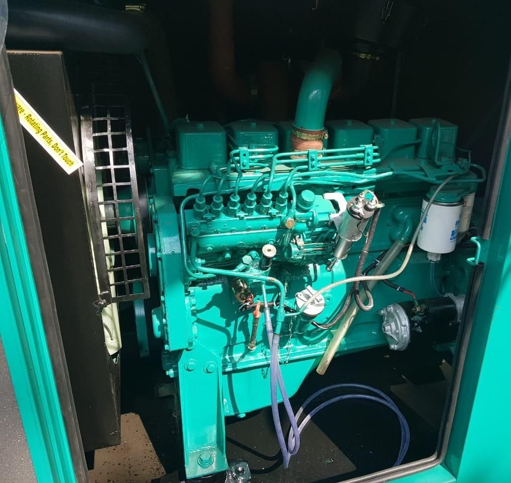 Cummins generator engine